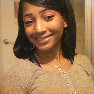 Meet your Posher, Shequanya